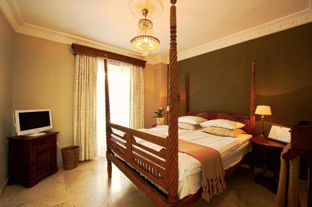 The Town House (Adults Only) Hotel Марбеля Екстериор снимка